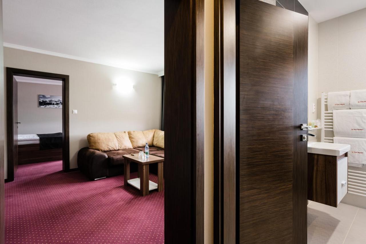 Hotel Menhard Exteriör bild